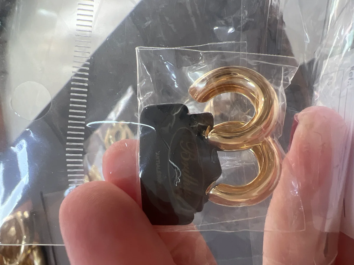 Brinco Agda e brilhus - Imagem 3