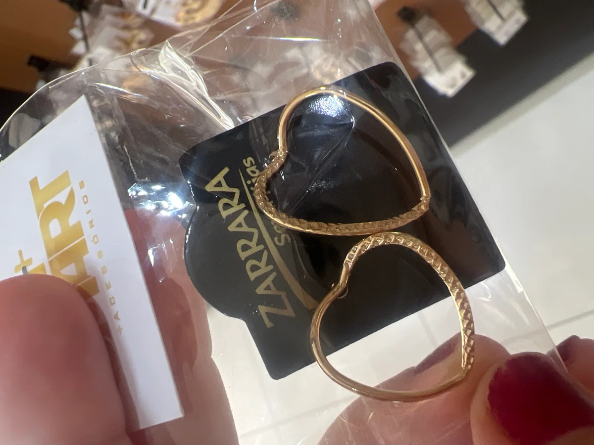 Brinco magma e zarrara - Imagem 4